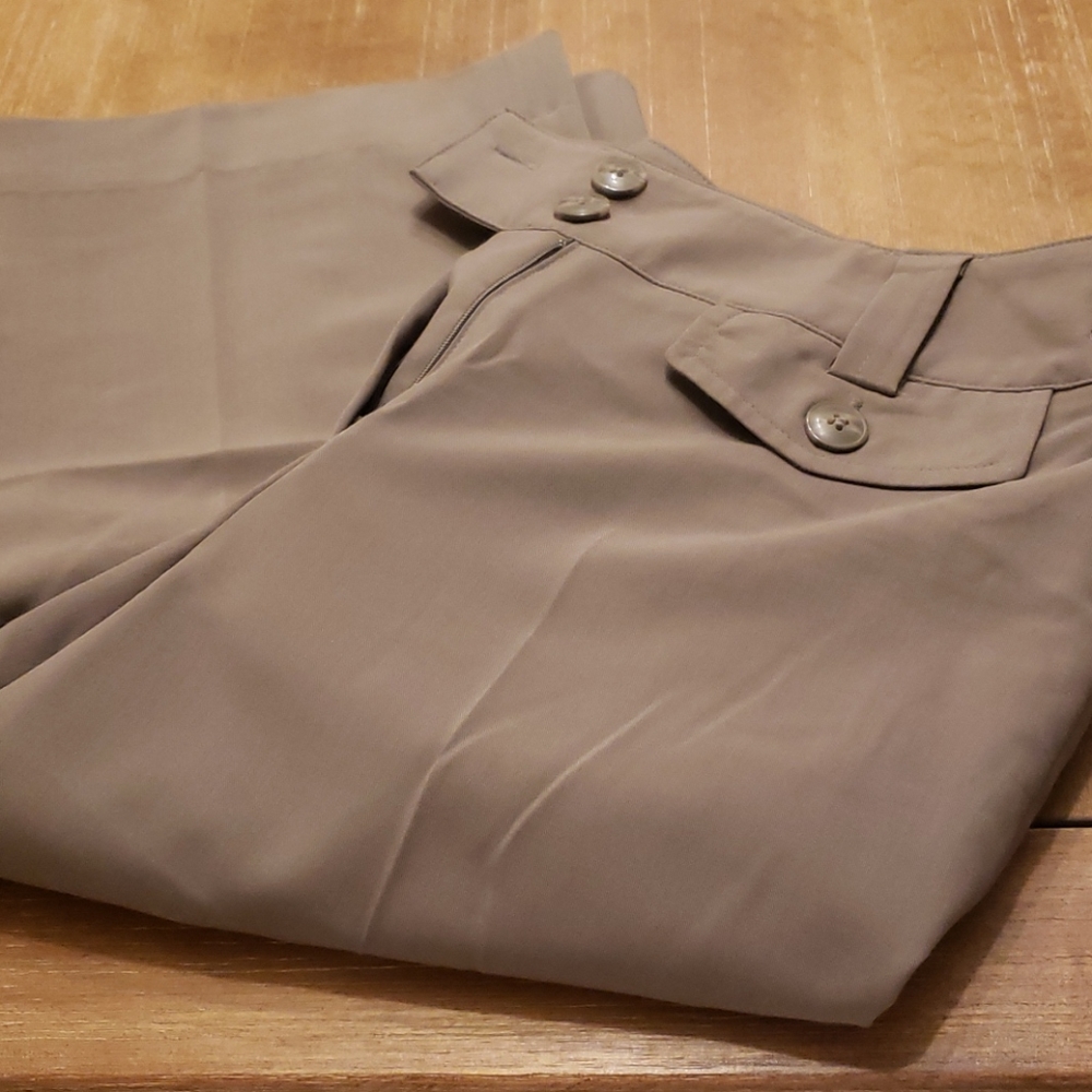 NWT LARRY LEVINE CITY SHORTS - Picture 8 of 9